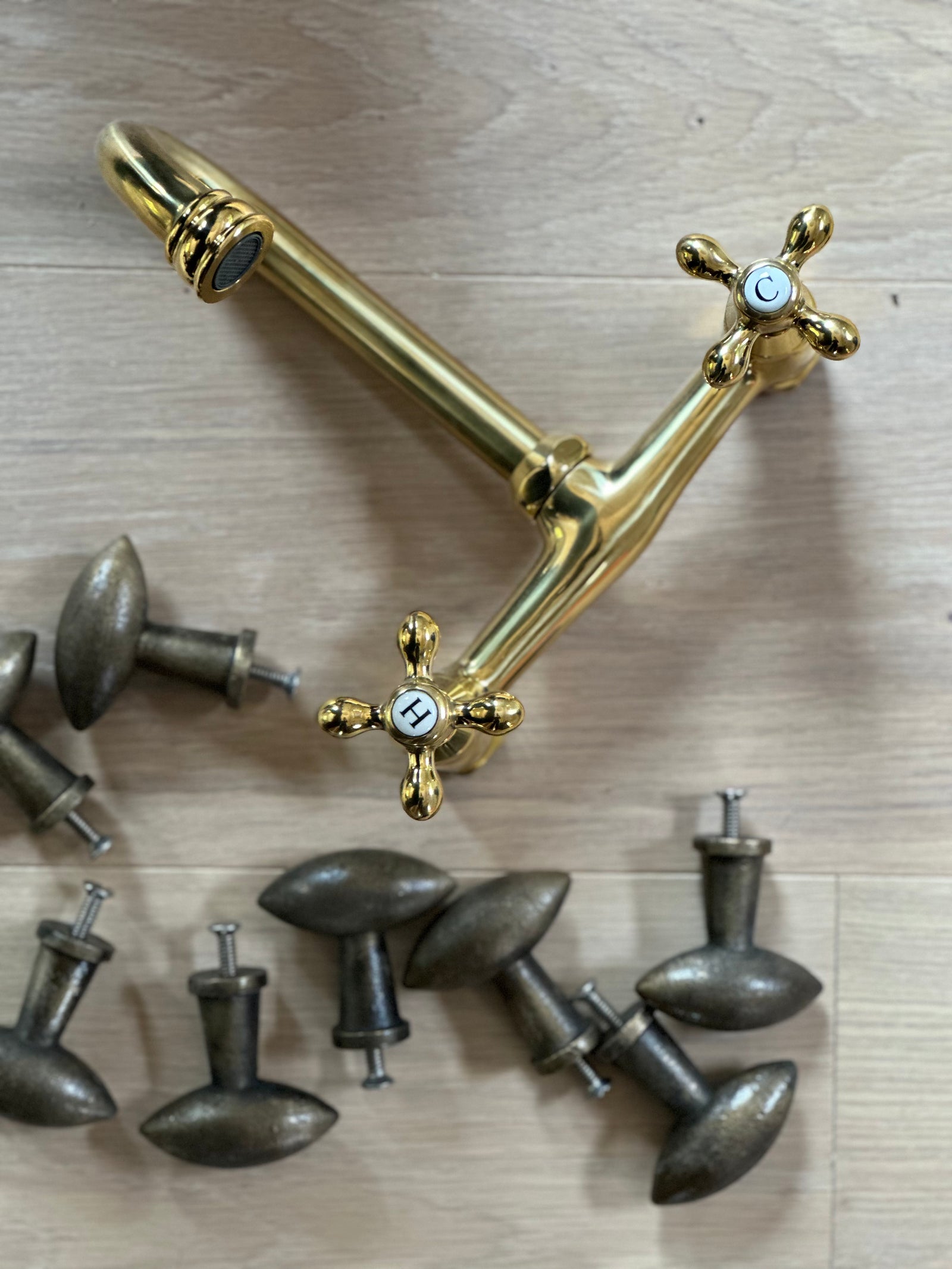Olive Knob Bronze Large – alternate view