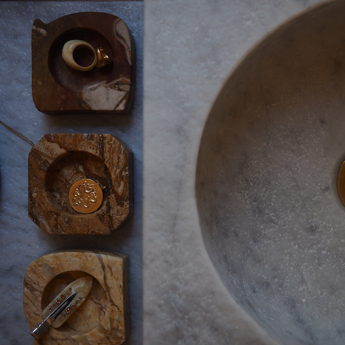 Luna Off-Cut Dish, natural marble – alternate view