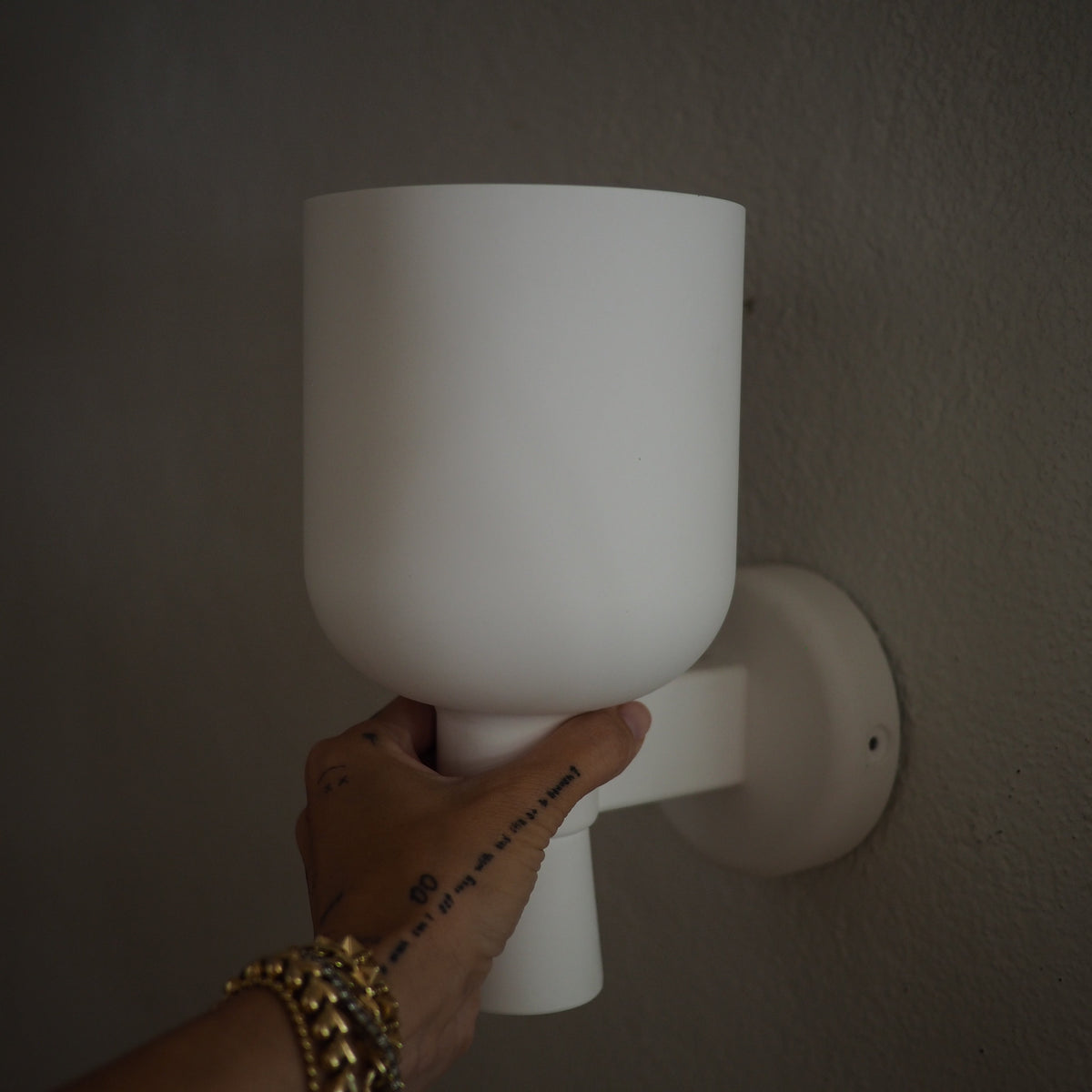 Dina Plaster Sconce – alternate view