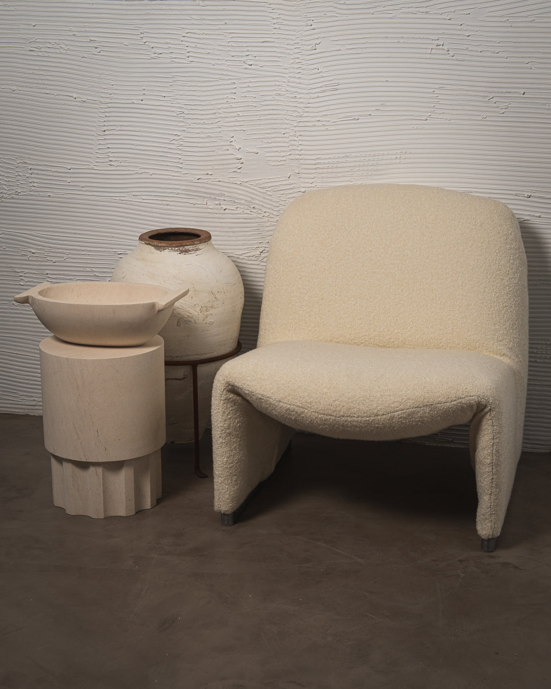 Lov Ribbed Side Table, natural marble – alternate view
