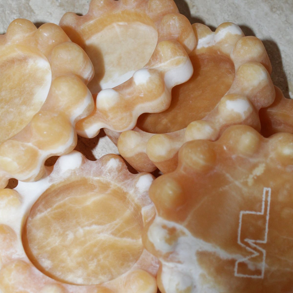 Honey Bobble Catchall, natural marble – alternate view