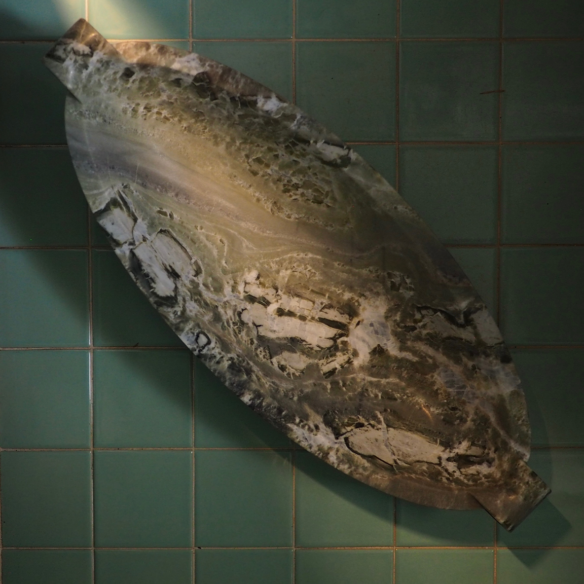 Dina Loki Bowl, natural marble – alternate view