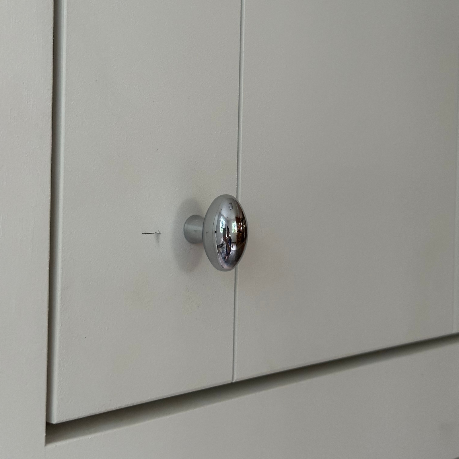 Egg Knob Chrome – alternate view