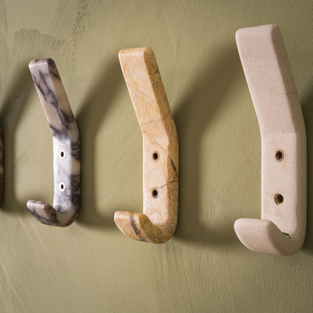 Luna Hook, natural marble – alternate view