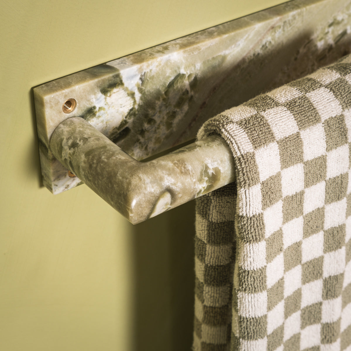 Loki Towel Bar, natural marble – alternate view