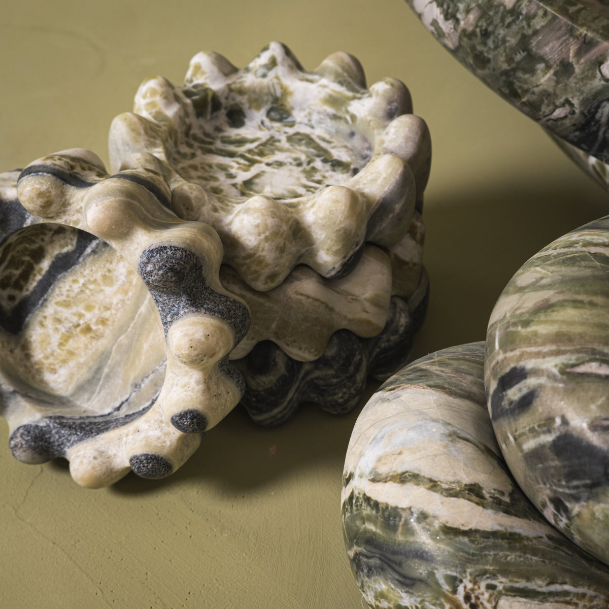 Loki Bobble Catchall, natural marble – alternate view