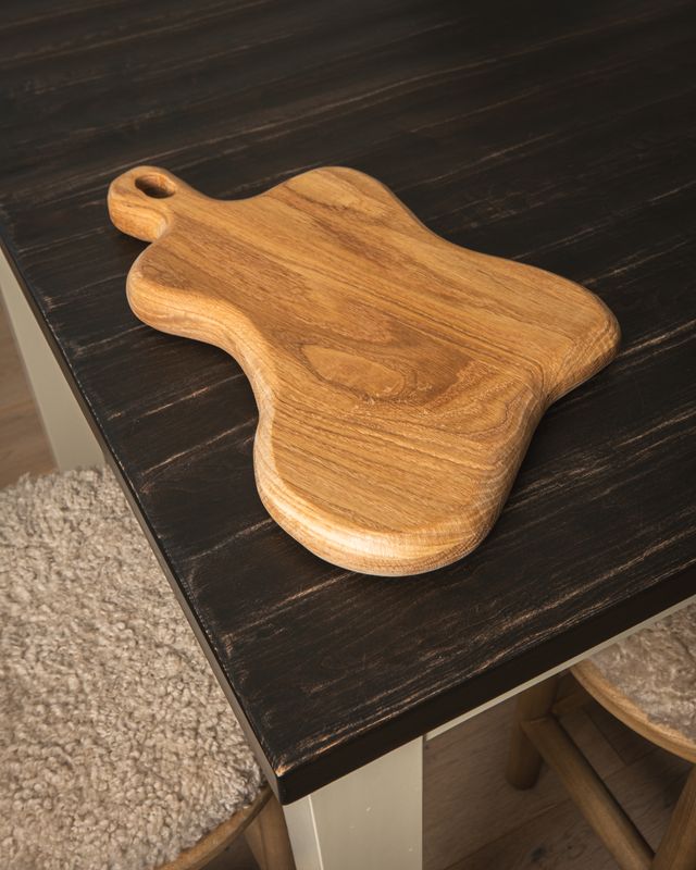 Wavy Cutting Board, wood – alternate view