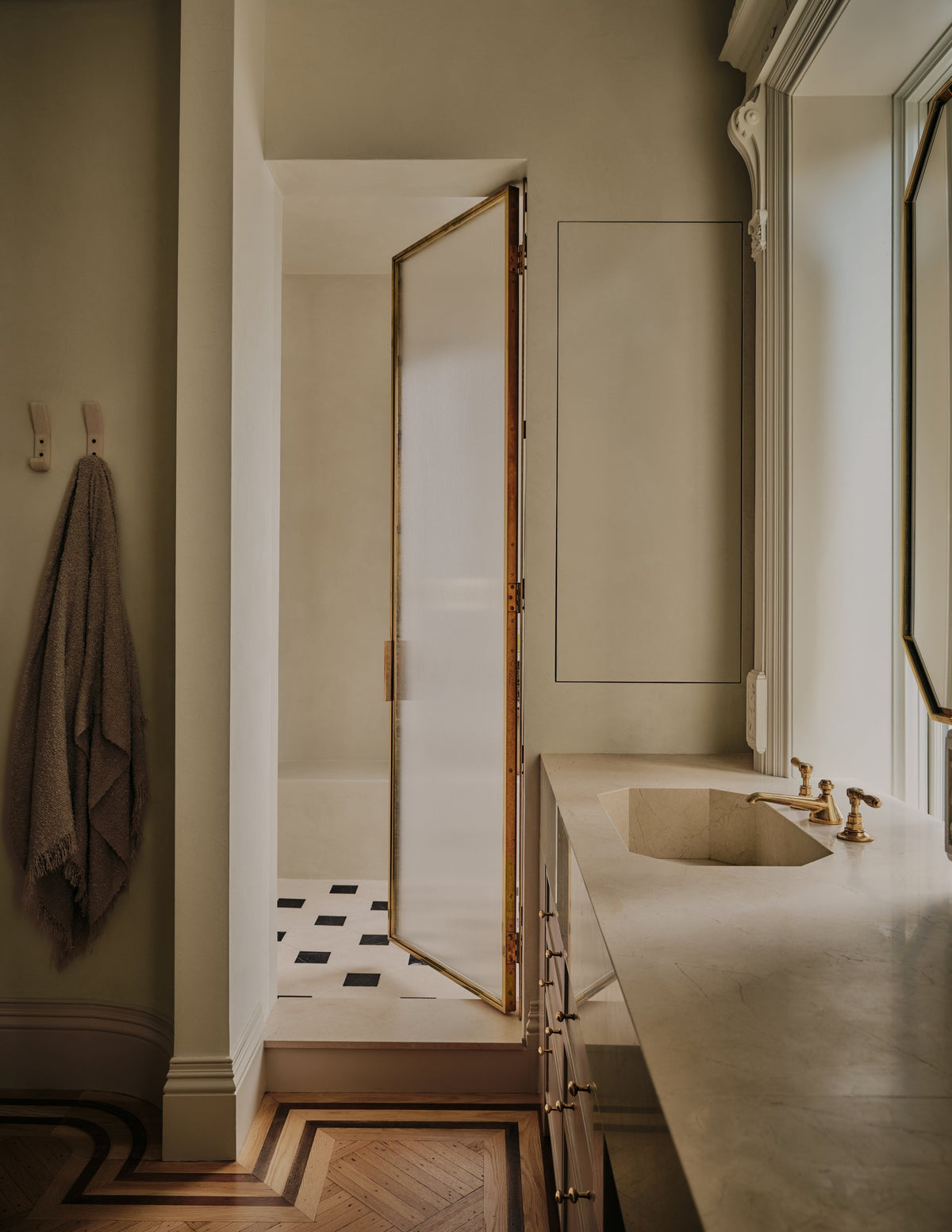 Bath & Kitchen